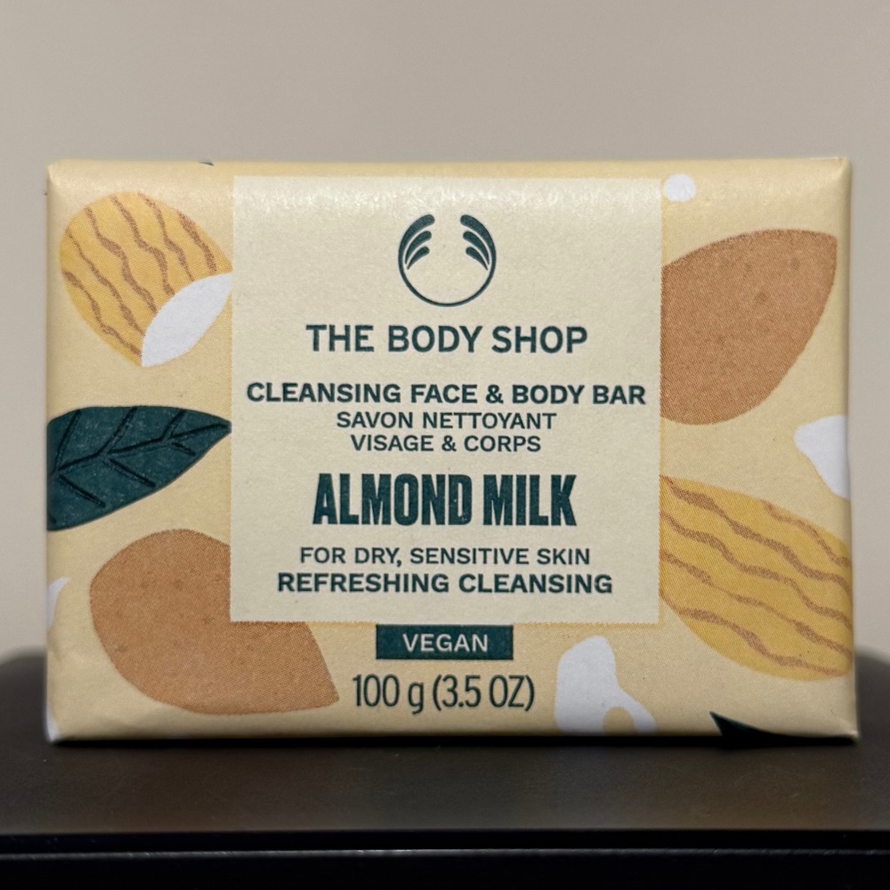 The Body Shop Almond Milk Cleansing Face & Body Soap Bar 3.5 Oz 100g New HTF